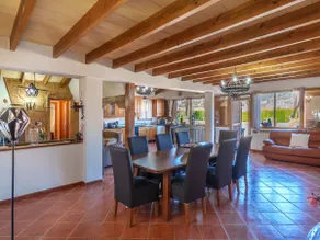 Ferienhaus mit Terrasse, privatem Pool und Grill | Bergblick - Image 5