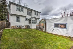 Central Eugene House w/ Updated Interior & Yard! - Image 2