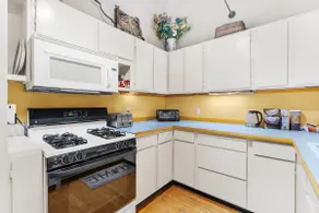 Charming Saugatuck Condo w/ Private Deck + Grill! - Image 4