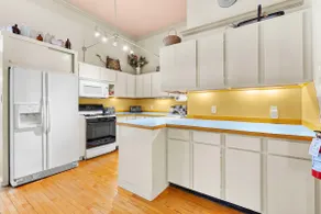 Charming Saugatuck Condo w/ Private Deck + Grill! - Image 2