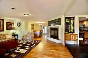 Luxurious 5 bedroom w pool table - Image 5