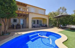 Modern villa with pool by the sea for 6 people - Image 2