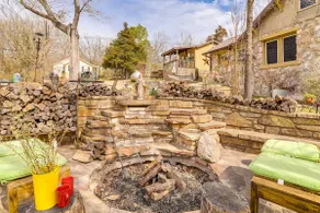 Historic 'Hardy House' on Main Street w/ Fire Pit! - Image 3
