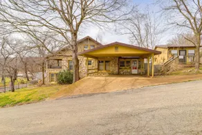 Historic 'Hardy House' on Main Street w/ Fire Pit! - Image 2
