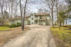 Gorgeous Charlevoix Home on Lake Michigan! - Image 2