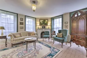 Elegant Norwich House w/ Billiards Room & Ballroom - Image 3