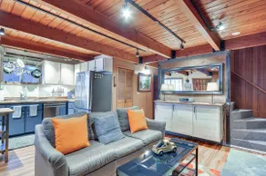 Inviting Mt Hood Cabin w/ Porch: 1 Mi to Skibowl! - Image 5
