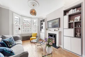 Veeve - Clapham Fairytale - Image 4