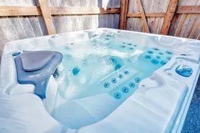 BEEINDRUCKEND!! Pvt Beach Path, RIESIGES Zuhause * HOT TUB *, Haustiere, Pool- / Tischtennisplatten (Bloom) - Image 2