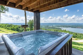 INDENDØRS POOL! MAGNIFICENT VISNING! HOT TUB, BRAND STED, BRAND PIT! Chatt. TN 21 miles - Image 2