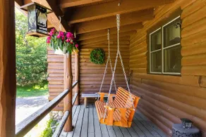 Roscoe Retreat - Image 4