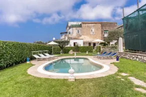 Villa Mimosa Rustic Elegance Views & Pool - Image 2