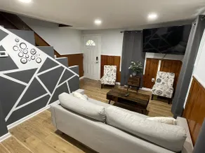 338 judysplaces in Lansdowne, 6BR, 2 BA, renovated SFH - Image 3