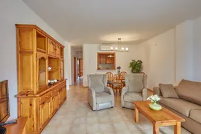 Ground floor w garden & pool - 3 Rooms - Image 3