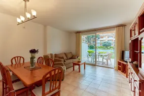 Ground floor w garden & pool - 3 Rooms - Image 4