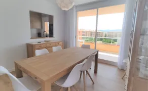 Renovated, seaview, top floor, communal pool - 3R - Image 3