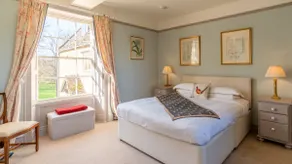 Almsbury Farmhouse - Image 4