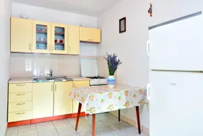 Four-bedroom house near beach Cove Skozanje, Hvar (K-4009) - Image 5