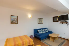 Apartments Milanovic - Premium Studio Apartment with Terrace and Garden View - Image 3