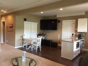 Lakeside Living Suite! ~Mt. Rainier, NWTrek, JBLM - Image 5