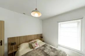 Modern and well kept decoration urban cottage - Image 4