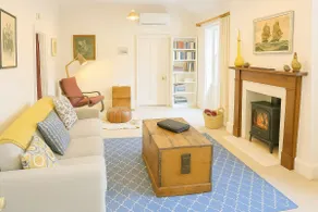 Bostane Cottage on West Hobart Hill - Image 2