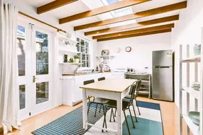 Bostane Cottage on West Hobart Hill - Image 4