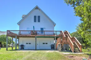 Updated Family Getaway: Walk to Sea Haven Beach! - Image 2