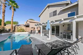 \"Tulip Play House\"5 Bedrooms 3.5 bath Pool & Spa w/ Built in BBQ, big side yard - Image 5