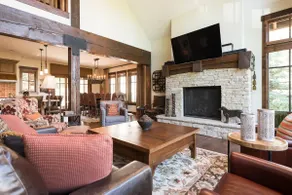 Silver Star #04- Ski Chalet with Private Hot Tub! - Image 5