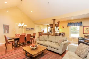 Nightingale apt with hot tub walk to Saugatuck! - Image 3