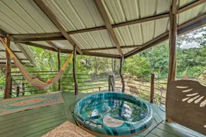 Afsondret Keaau House m / Hot Tub & Wraparound Porch! - Image 2
