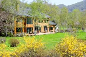 Lakehouse At Toyako - Image 2