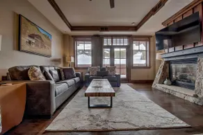 Premier Unit, hot tub, pool, bowling alley, 3 rest - Image 3