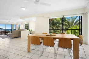 4 Domani Large Townhouse with Ocean Views - Image 4