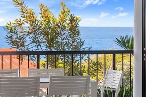 4 Domani Large Townhouse with Ocean Views - Image 2
