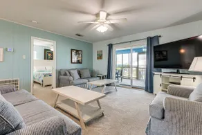 Waterfront Dauphin Island Home w/ Deck & Boat Dock - Image 3