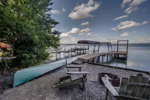 Blackbird Cottage, 2 bed lakefront on Seneca - Image 4
