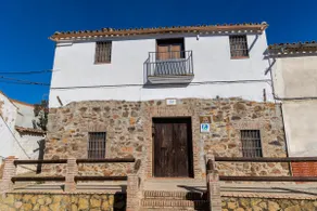 Rustic House with Pool and BBQ, Norte, Córdoba - Image 2