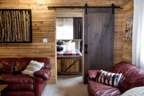 Cozy Vernon Cabin - Private Hot Tub & Deck - King - Image 5