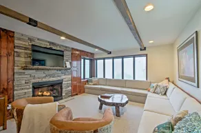 All-Season Base w/ Views in Beech Mountain! - Image 2