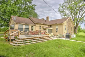 Ottawa Lake Home på 96 Acres m / Deck & Restored Barn! - Image 2