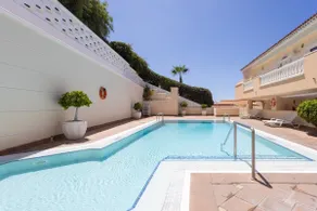 Eden Rentals Wonderful Penthouse with Ocean Views - Image 3