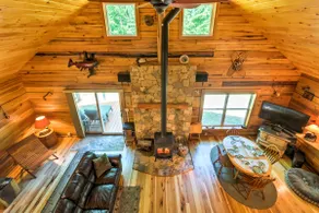 Lyndhurst Cabin on Farm w/ Pond & Stocked Stream! - Image 3