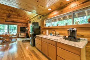 Lyndhurst Cabin on Farm w/ Pond & Stocked Stream! - Image 5