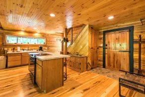 Lyndhurst Cabin on Farm w/ Pond & Stocked Stream! - Image 4