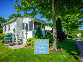 Waterfront Cottage 4 - Image 2