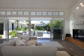 White Sands Beach House - Image 5