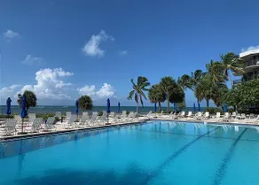 Moonlight Paradise Upgraded Family oasis Tropical views expansive balcony - Image 3