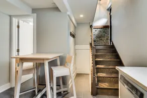 Pro Cleaned & Isolated West Loop Coach House - Image 3